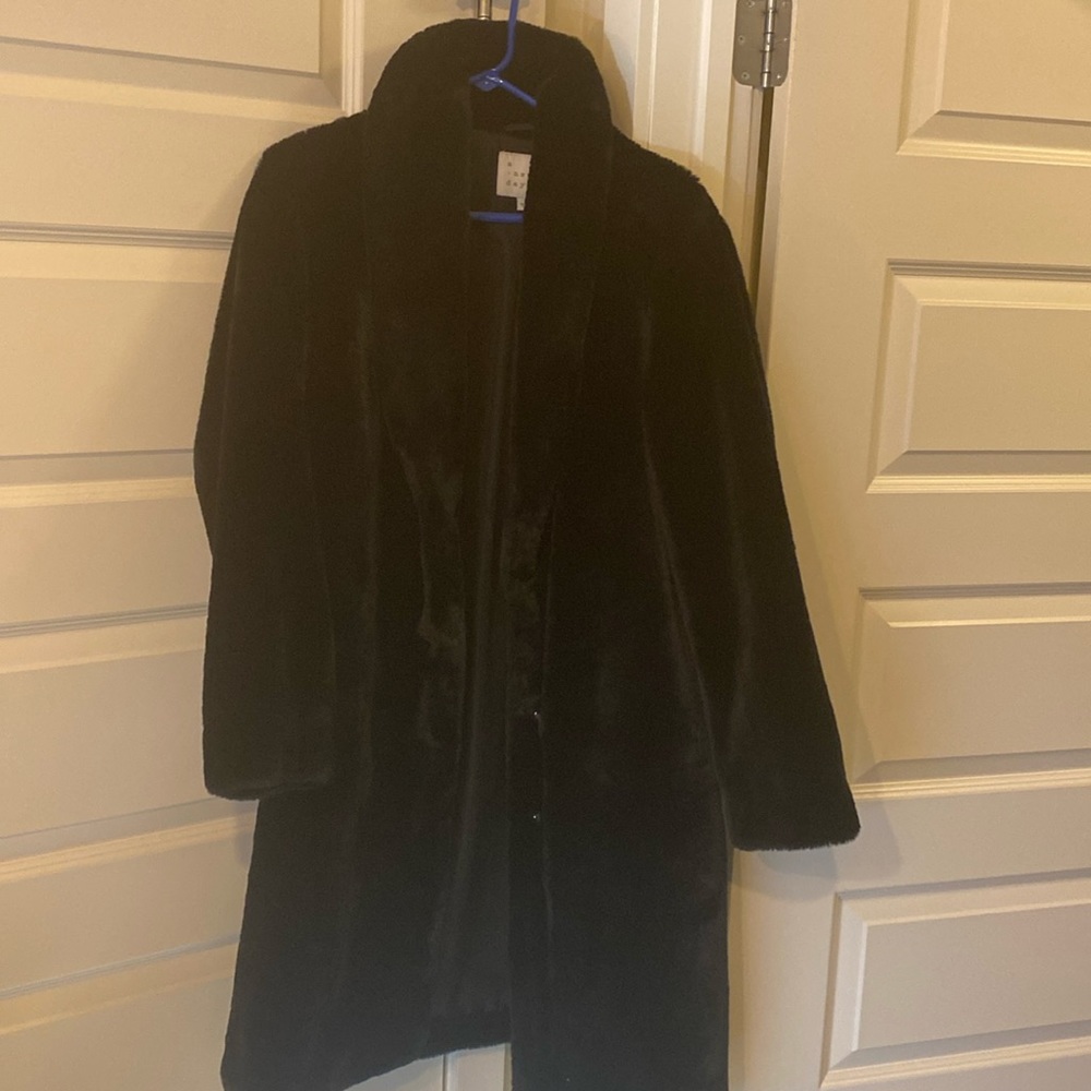 Women’s oversized Faux Fur Coat